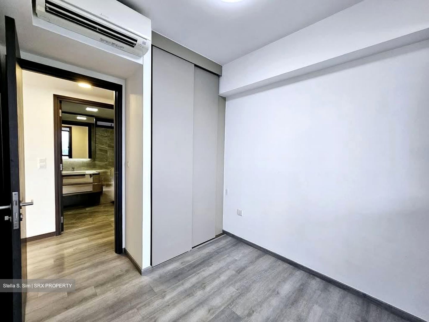 Lake Grande (D22), Condominium #589642571